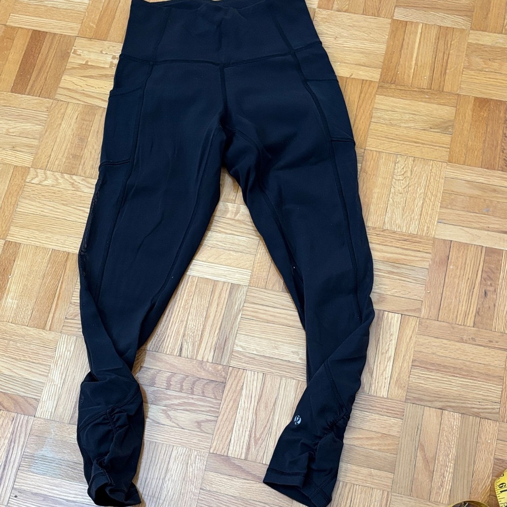 Lululemon mesh sided leggings 4
